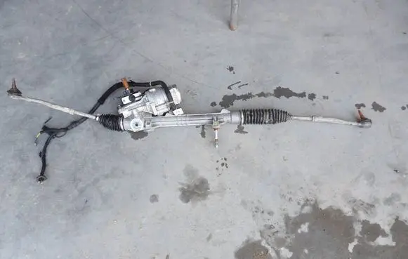 Peugeot 208 Steering rack 6700003119B