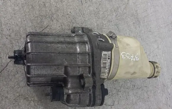 Opel Astra H Power steering pump 
