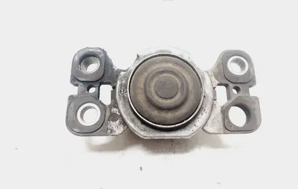 Volvo XC70 Engine mount bracket 6g927m121