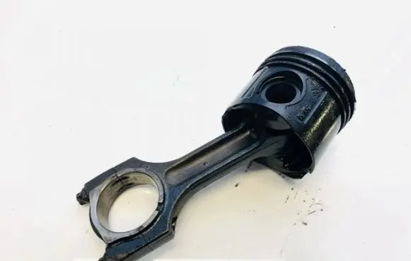 BMW 3 E90 E91 Piston with connecting rod