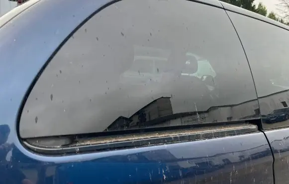 Chrysler Grand Voyager IV Rear side window
