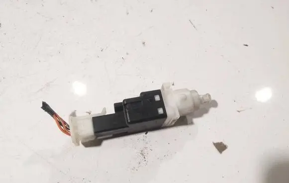 Alfa Romeo 147 Brake pedal sensor switch 46840510