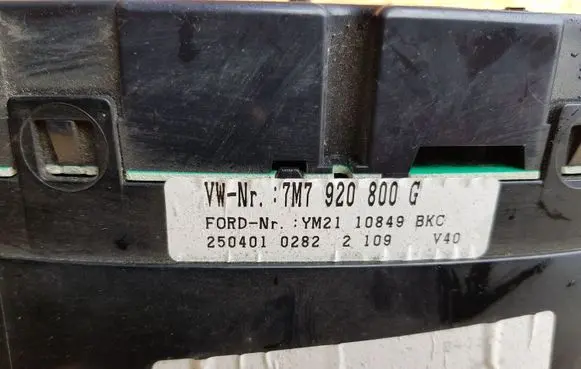 Seat Alhambra (Mk1) Speedometer (instrument cluster) 7M7920800G
