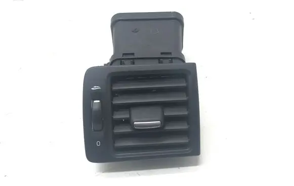 Volvo S40 Dashboard side air vent grill/cover trim 39888287