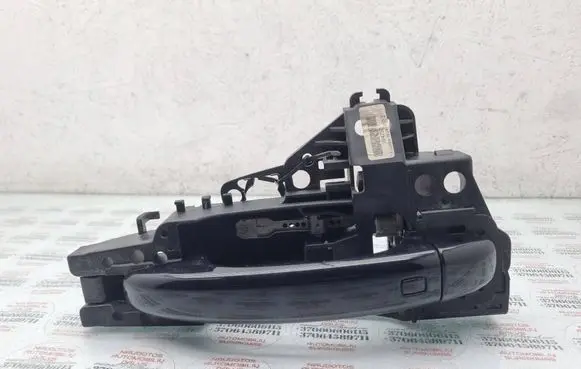 Audi A4 S4 B8 8K Front door exterior handle 8T0837886A