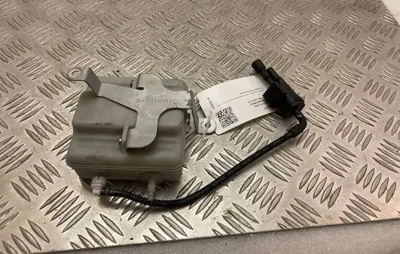 Vacuum air tank