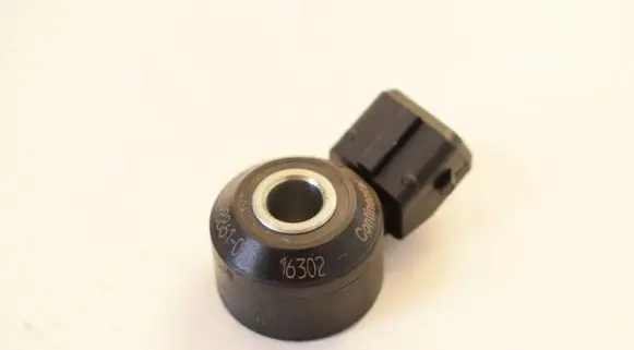 Audi A3 S3 8P Detonation knock sensor 7598861