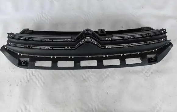 Citroen C3 Front bumper upper radiator grill 9812063477