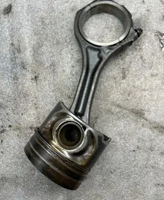 Audi A6 S6 C6 4F Piston 059AA