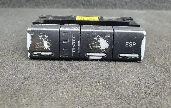 Audi A6 Allroad C5 Suspension ride height/mode switch 4Z7927139A