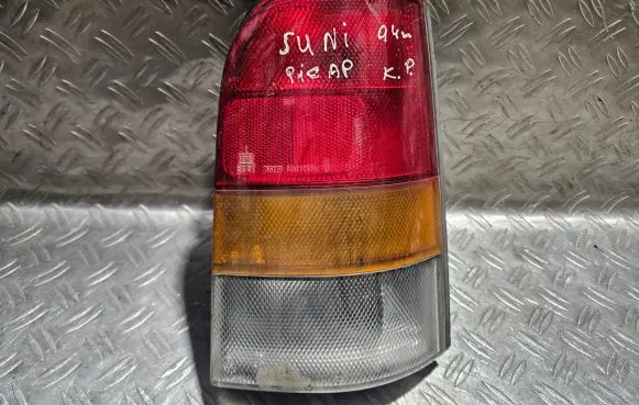 Nissan Sunny Rear/tail lights 22024555