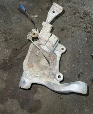 BMW 5 E39 Front wheel hub 1096496