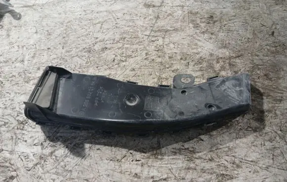 Mercedes-Benz C W205 Rain gutter A2058320184
