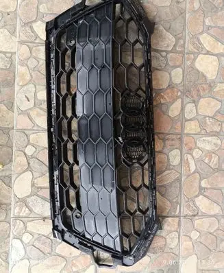 Audi A4 S4 B9 Front bumper upper radiator grill 8W0853651 5M0853651D
