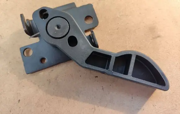 BMW 5 F10 F11 Engine bonnet (hood) release handle 7183765 51237183765