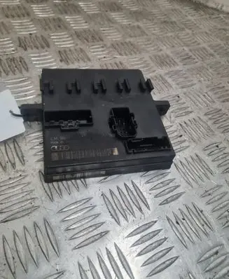 Audi A4 S4 B6 8E 8H Comfort/convenience module 8E0907279D