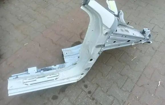 Front quarter panel