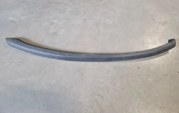 Mitsubishi L200 Rear fender molding trim MN182241