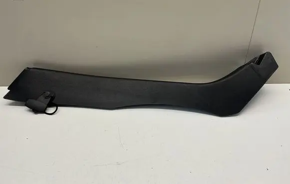 Cadillac CTS (C) pillar trim 15831254