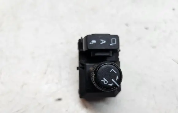 Toyota C-HR I Wing mirror switch 84872F4010