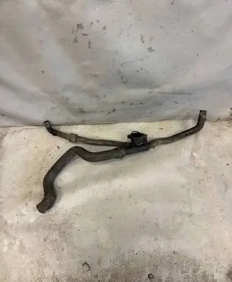 Skoda Octavia Mk2 (1Z) Engine coolant pipe/hose 038121132D