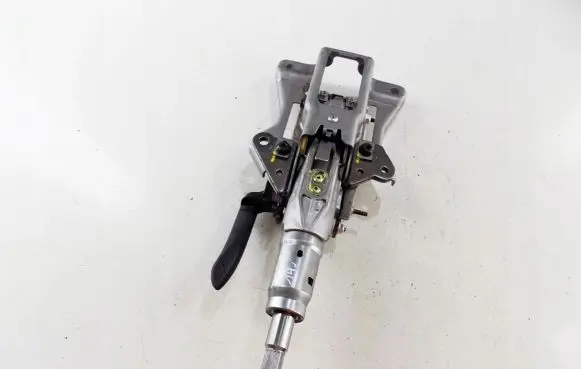 Steering wheel axle set