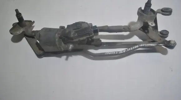 Mazda 5 Front wiper linkage and motor 1593000600