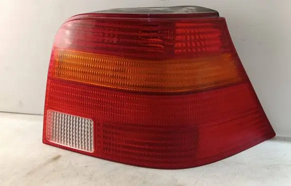 Volkswagen Golf IV Rear/tail lights 1J6945096Q 1J6945257