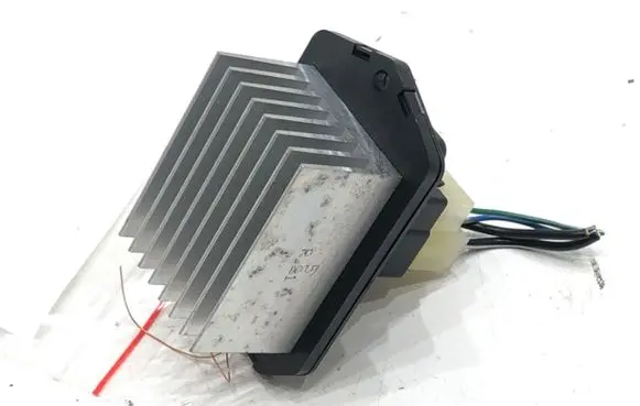 Subaru BRZ Heater blower motor/fan resistor 077800-1070