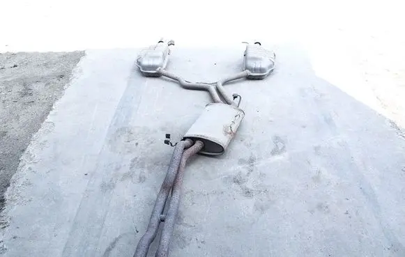 Muffler/silencer
