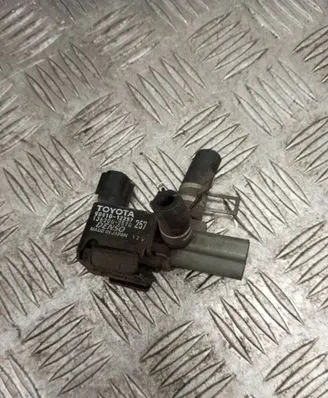 Toyota Corolla Verso E121 Turbo solenoid valve 9091012257 1362002570