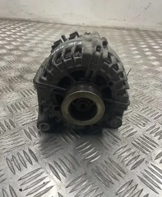 BMW 1 E81 E87 Generator/alternator 779764009