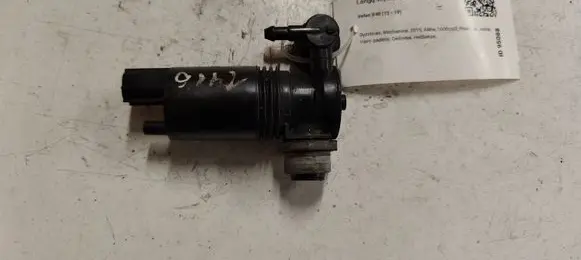 Volvo V40 Windscreen/windshield washer pump 141016C 1026810