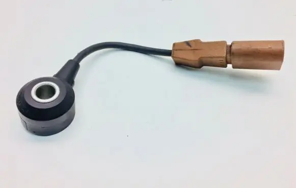 Audi A1 Detonation knock sensor 06F905377