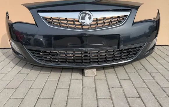 Opel Astra J Front bumper 13264403