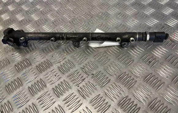 Mercedes-Benz A W168 Fuel main line pipe