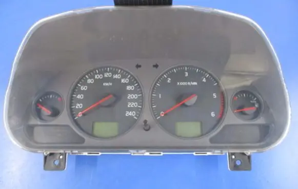 Volvo S40, V40 Speedometer (instrument cluster) 30623