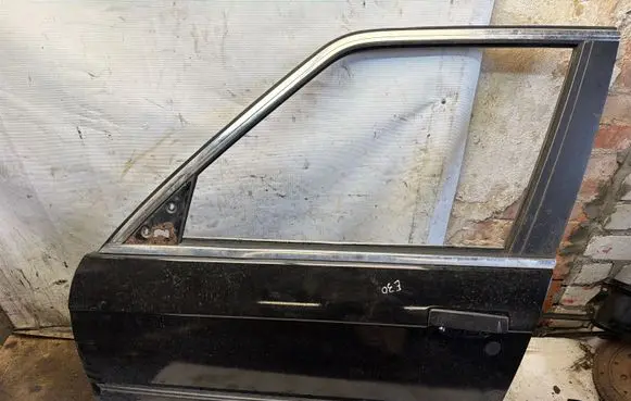 BMW 3 E30 Front door