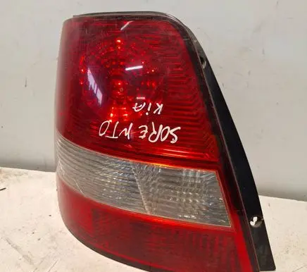 KIA Sorento Rear/tail lights 924013E0