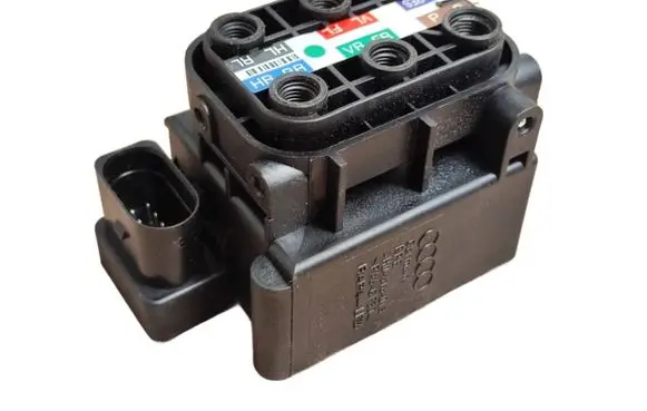Audi A7 S7 4G Air suspension valve block 4H0616013A 150509 462774