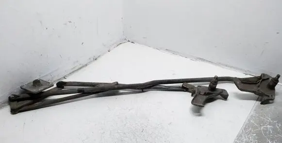 Mazda MPV Front wiper linkage 