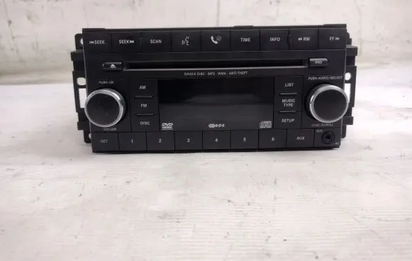 Dodge Caliber Radio/CD/DVD/GPS head unit 05064945AD