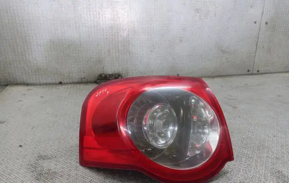 Volkswagen PASSAT B6 Rear/tail lights 3C9945095