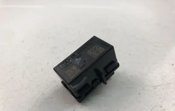 Audi A6 S6 C7 4G Other devices 4H0909131