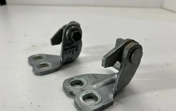 Jeep Compass Rear door hinge set 68708657AA 68306525AA