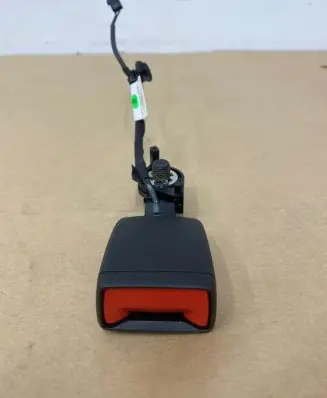 Porsche Cayenne (9Y0 9Y3) Rear seatbelt 9Y0957753A