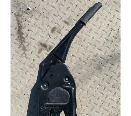 Renault Master III Hand brake release handle 360107552R