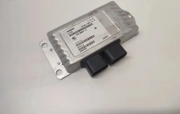 BMW X5 E70 Transfer box differential control unit 7566297 27607566297