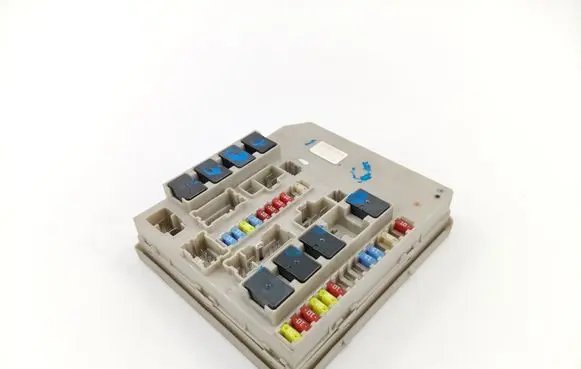 Renault Clio III Fuse module 902663A
