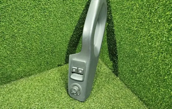 Opel Vivaro Front door interior handle trim 93866643 93868886 809616873R